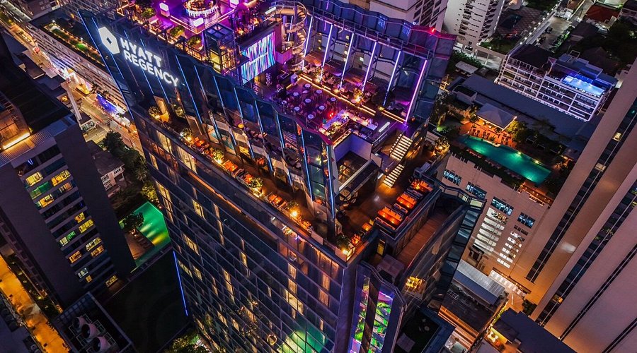 Spectrum Lounge & Bar